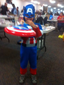 captamericashieldwonderwomanfig